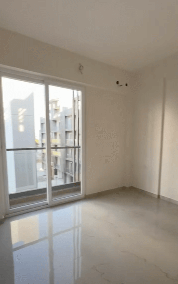smart world gems 3.5 bhk bedroom